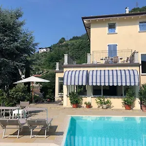  Bed & Breakfast Eden Jacuzzi Pool